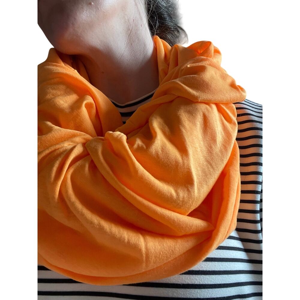 Boutique Oversized T-Shirt Scarf Neon Infinity
